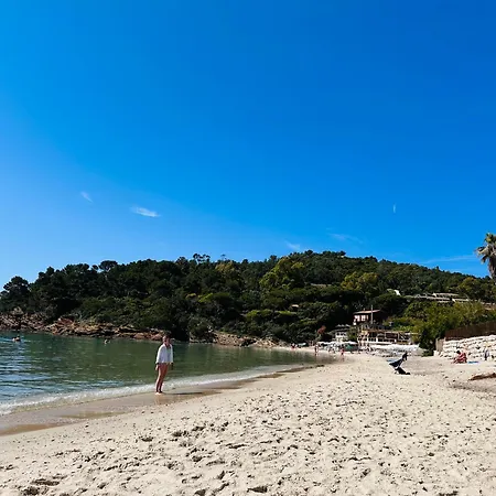 Proche De La , Etat Neuf ,reservation 3 Jours Minimum * Cavalaire-sur-Mer